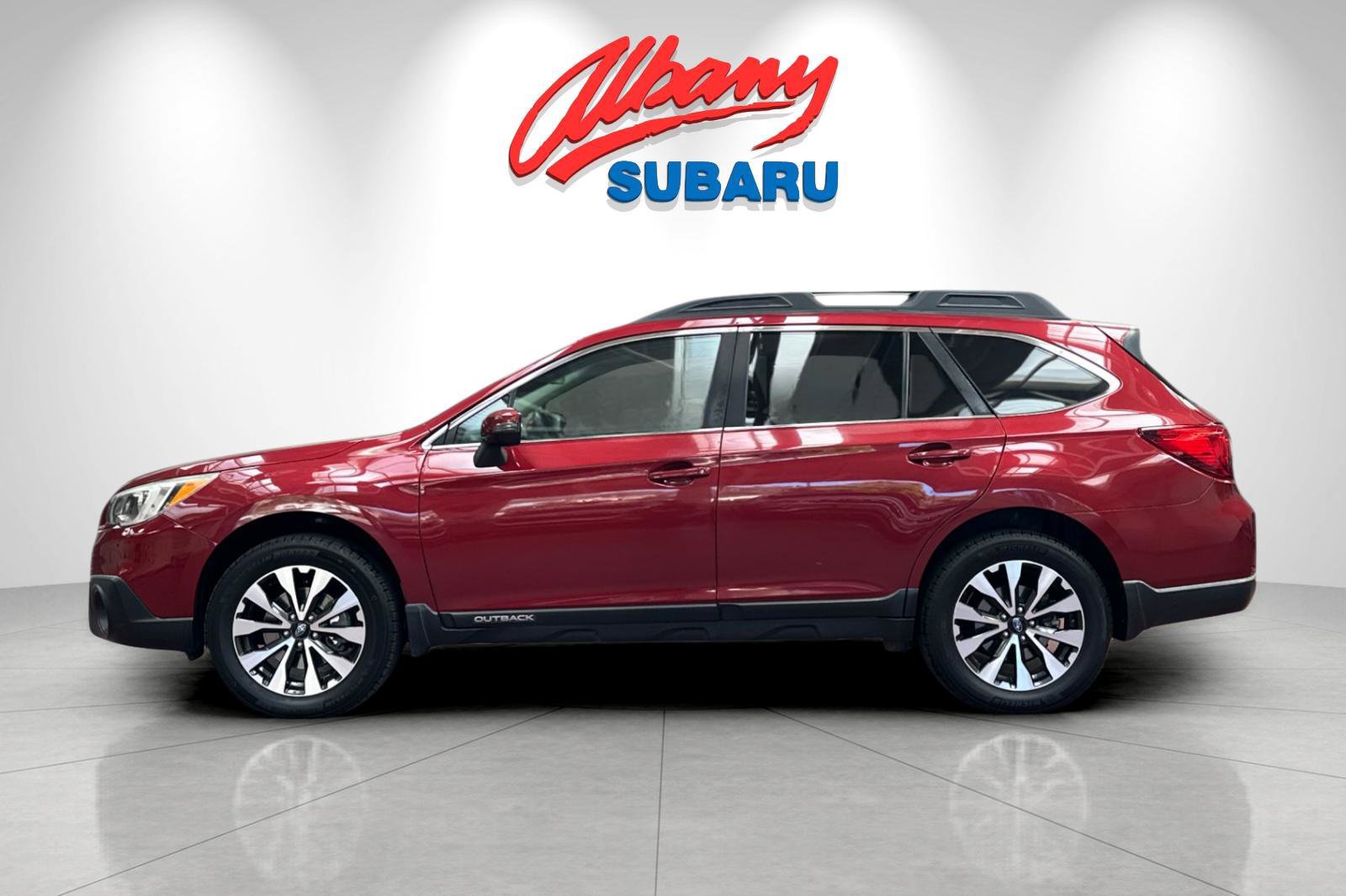 Used 2017 Subaru Outback 2.5i Limited AWD/4WD image 8