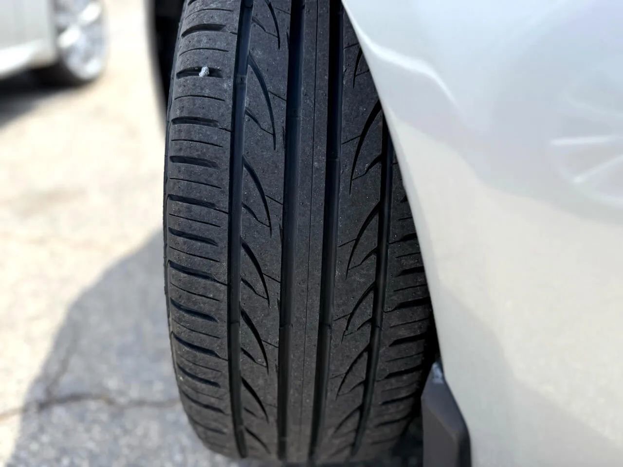 Used 2022 Toyota Corolla SE w/ SE Premium Package image 29