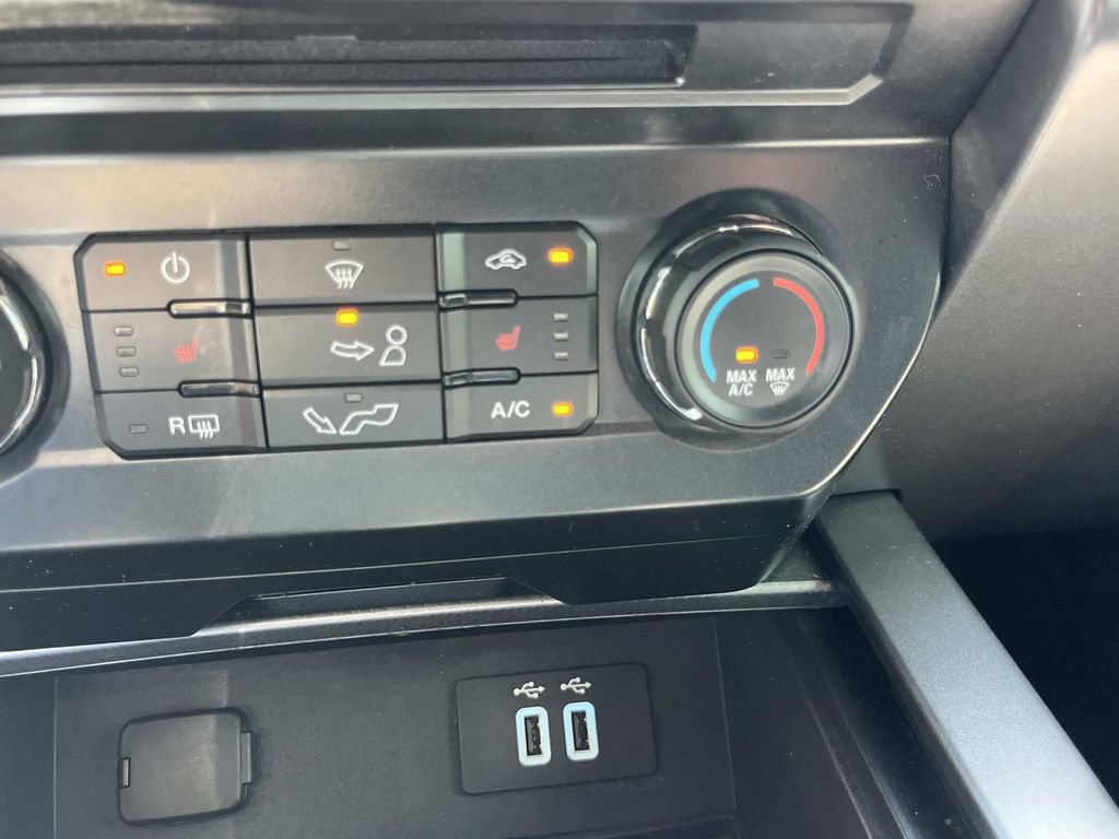 Used 2016 Ford F150 XLT w/ Equipment Group 302A Luxury AWD/4WD image 39