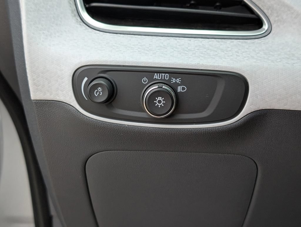Certified 2020 Chevrolet Bolt Premier w/ Infotainment Package FWD image 13