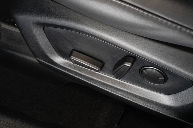 Used 2024 Ford Explorer XLT w/ Equipment Group 202A RWD image 14