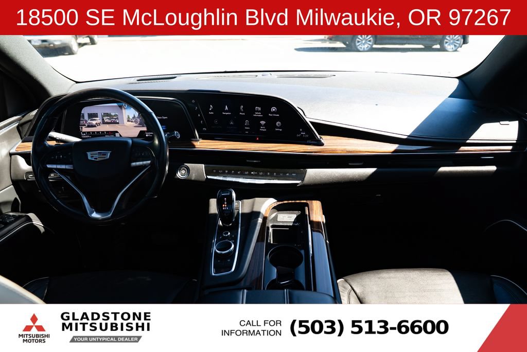 Used 2021 Cadillac Escalade ESV Premium Luxury w/ Performance Package AWD/4WD image 8