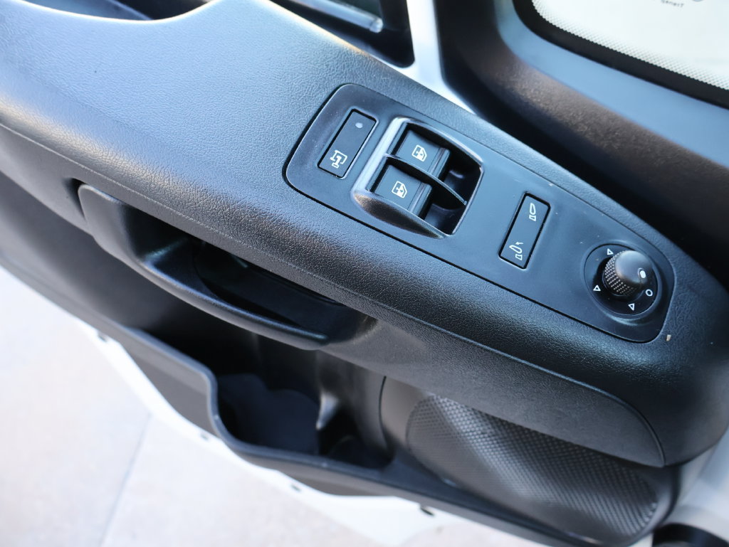 Used 2024 RAM ProMaster 2500 w/ Premium Convenience Group FWD image 37