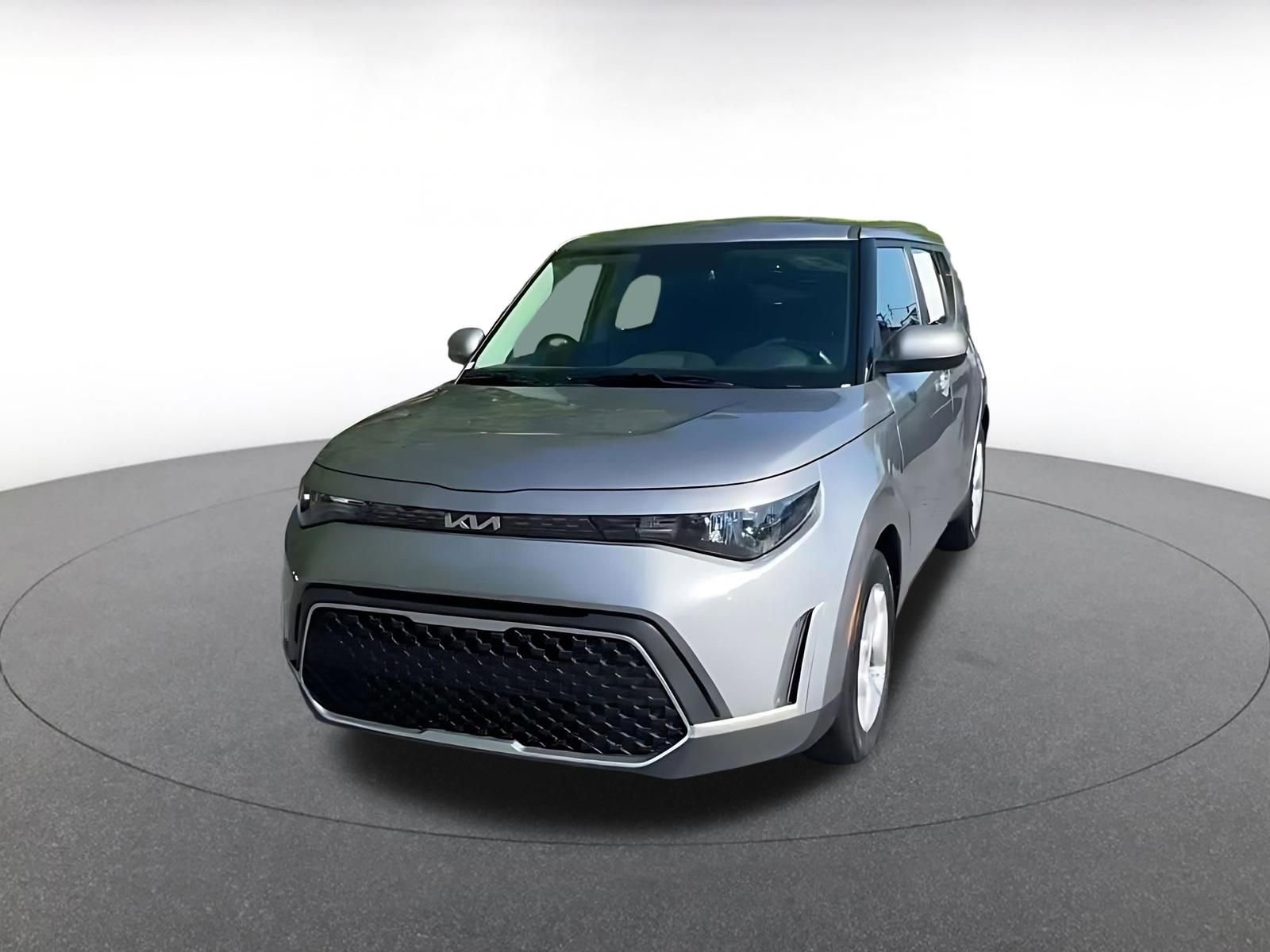 Used 2025 Kia Soul LX w/ LX Technology Package FWD image 7