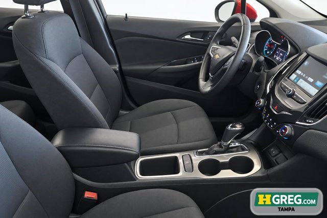 Used 2017 Chevrolet Cruze LT w/ Convenience Package FWD image 10