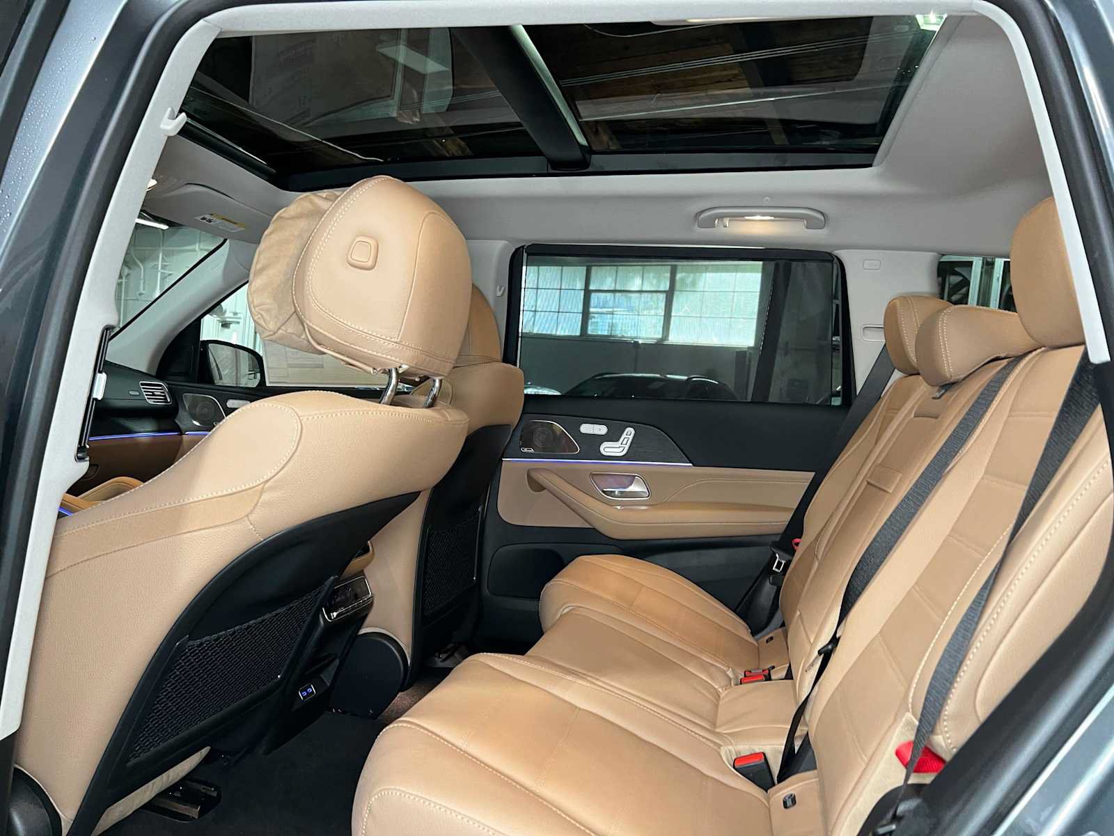 New 2026 Mercedes-Benz GLS 450 4MATIC image 19