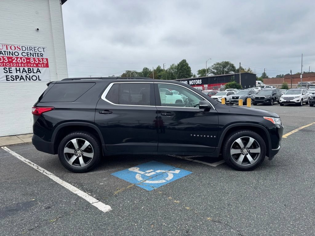 Used 2019 Chevrolet Traverse LT w/ LT Premium Package AWD/4WD image 8