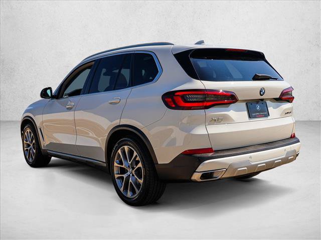 Used 2023 BMW X5 xDrive40i w/ Parking Assistance Package AWD/4WD image 7