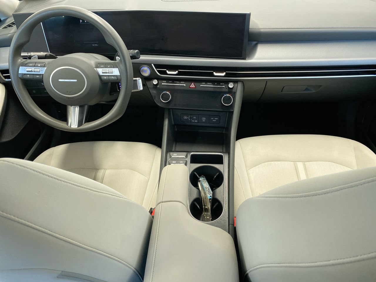 Used 2025 Hyundai Sonata SEL FWD image 31