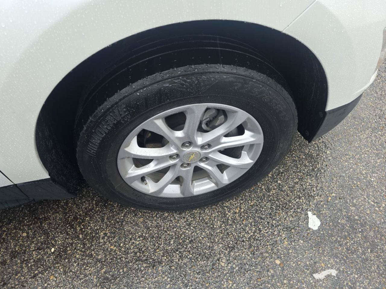 Used 2021 Chevrolet Equinox LT AWD/4WD image 17