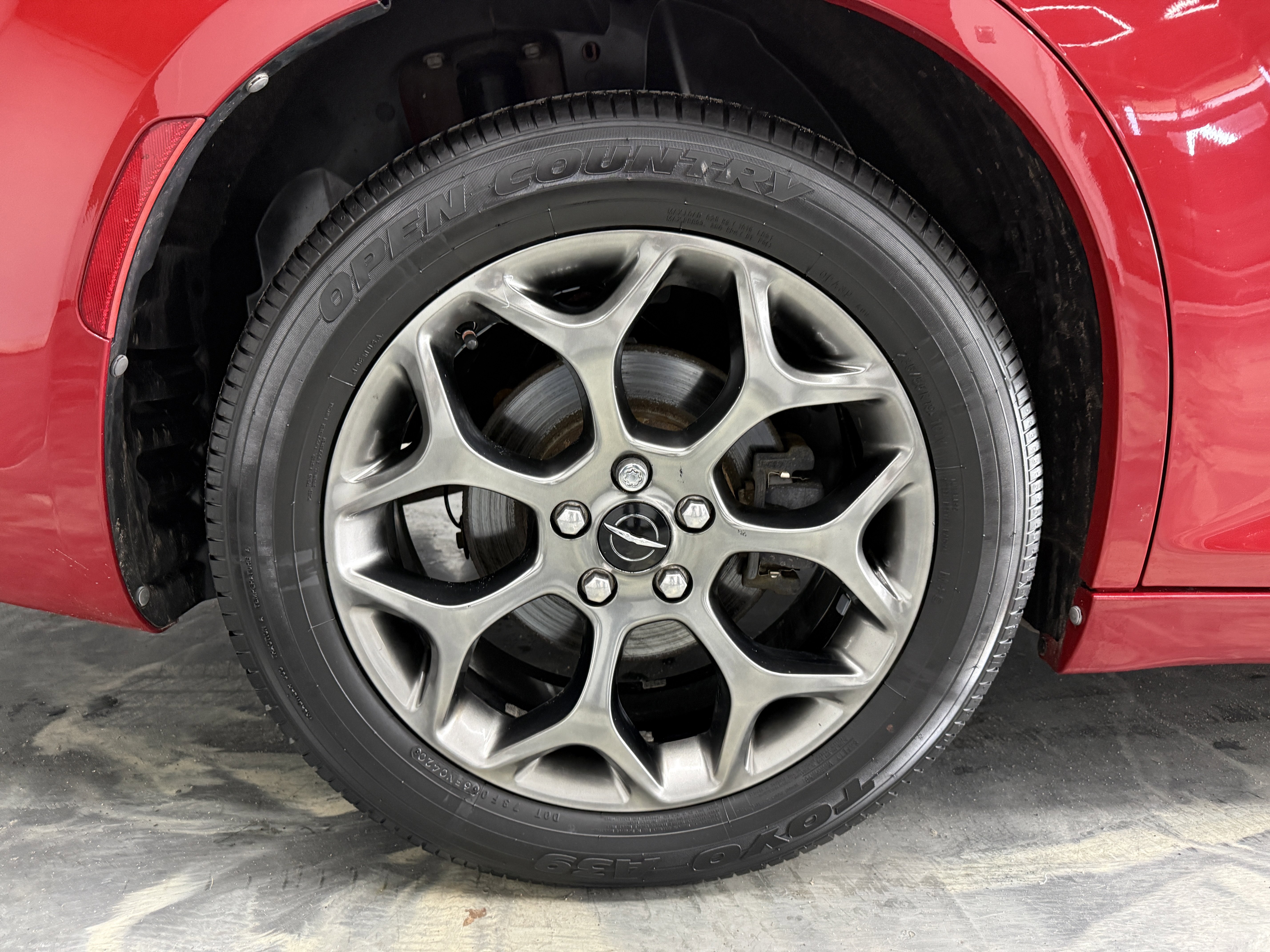 Used 2016 Chrysler 300 S image 31