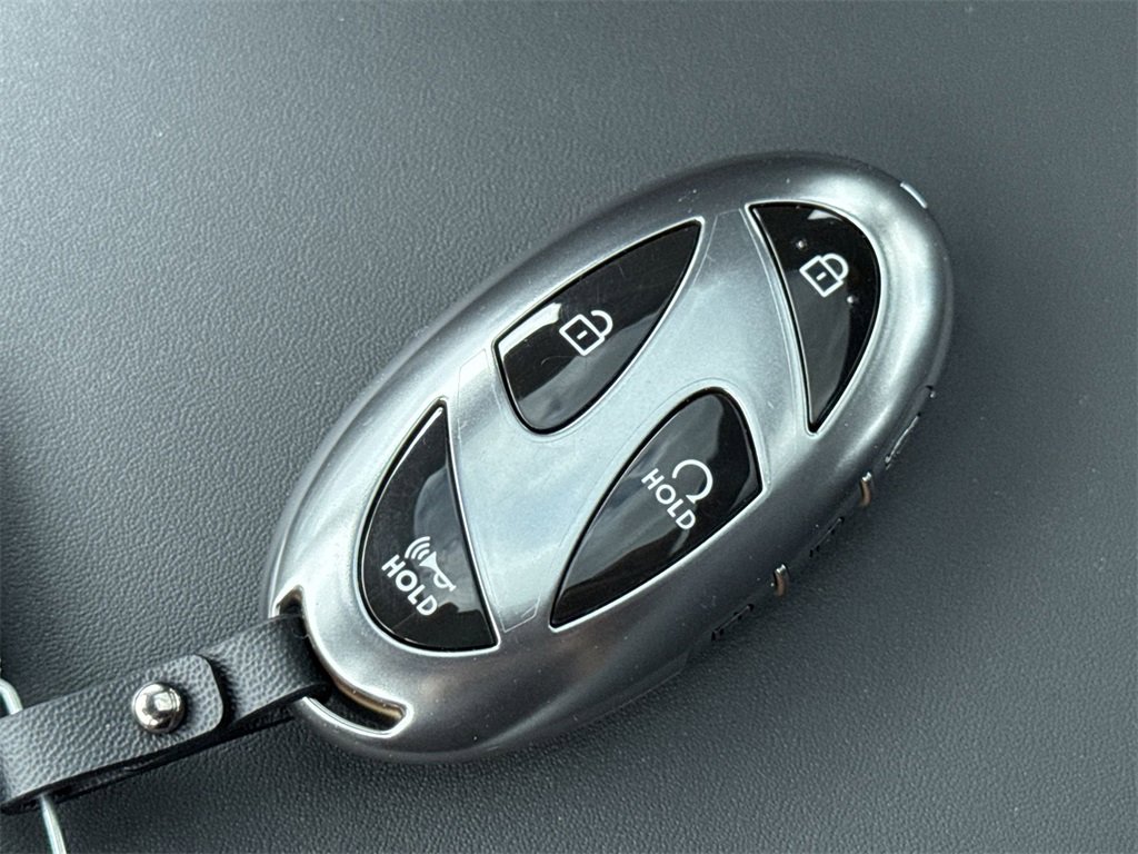 New 2025 Hyundai Sonata Limited image 30