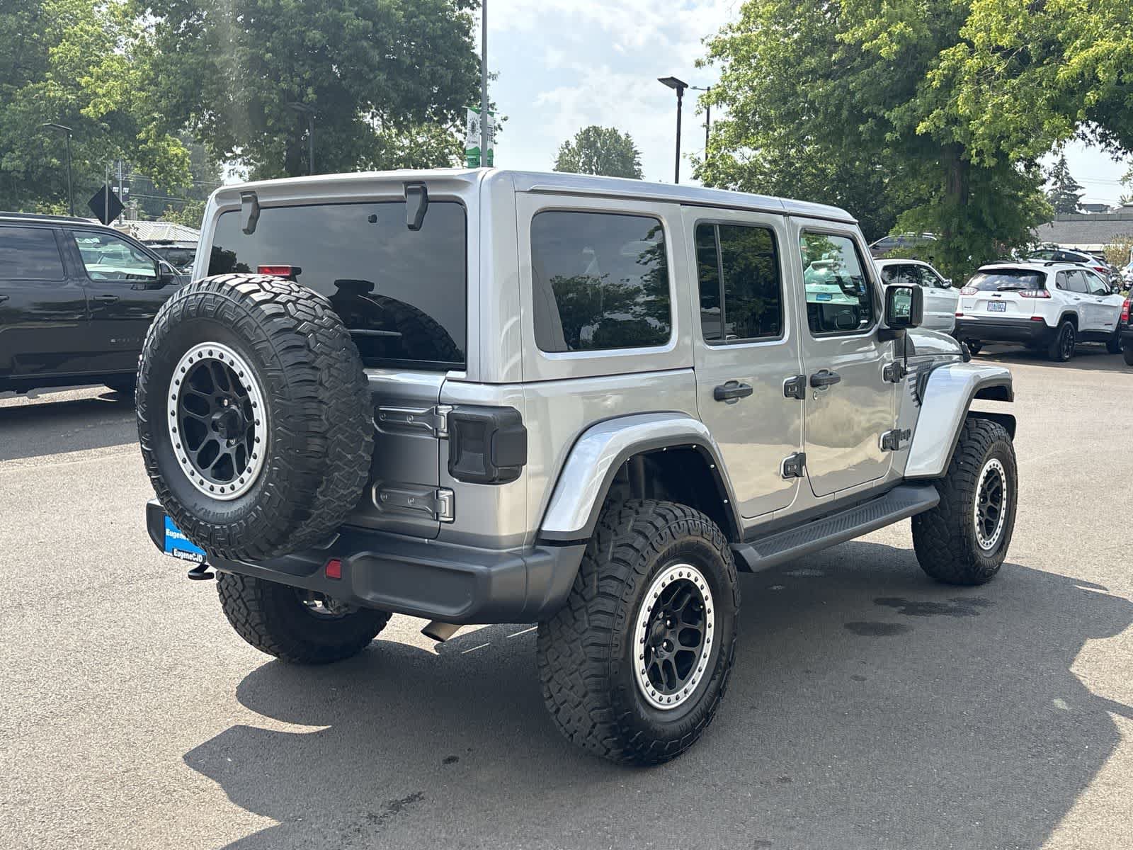 Certified 2021 Jeep Wrangler Unlimited Sahara AWD/4WD image 5