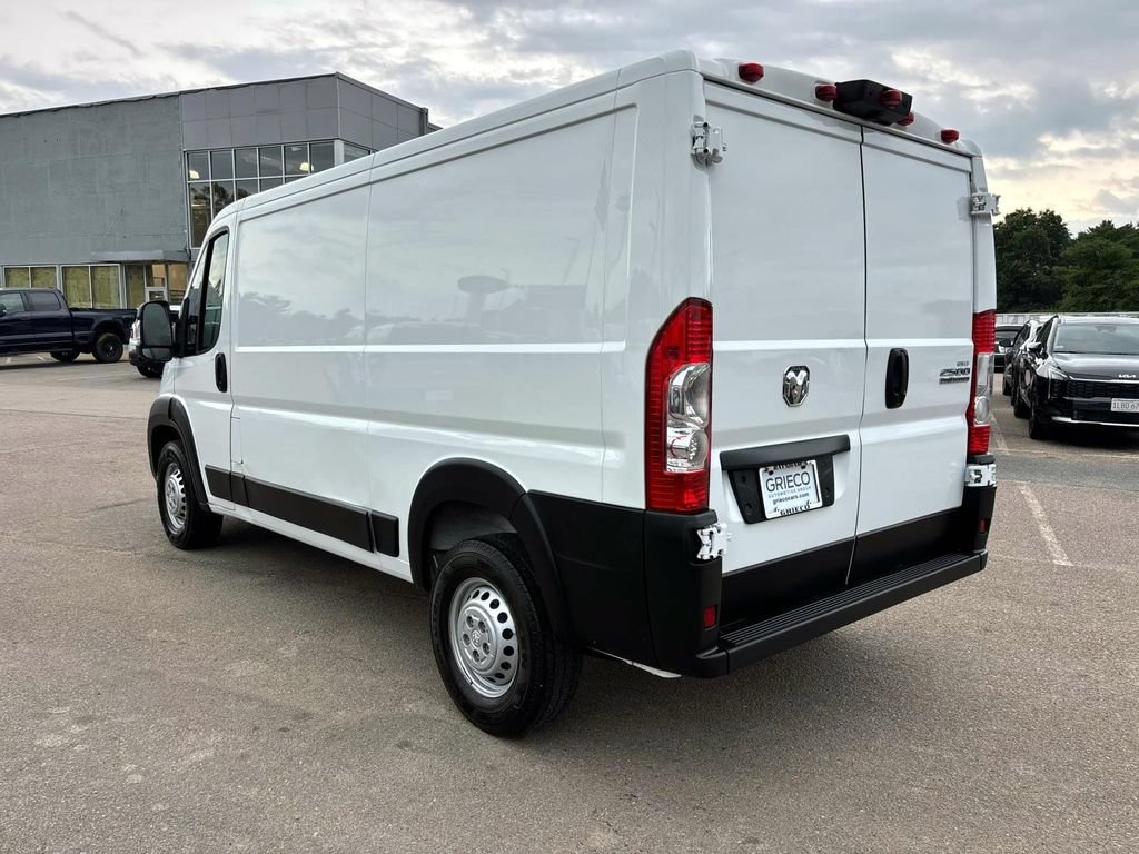 Used 2025 RAM ProMaster 2500 w/ Convenience Group FWD image 5