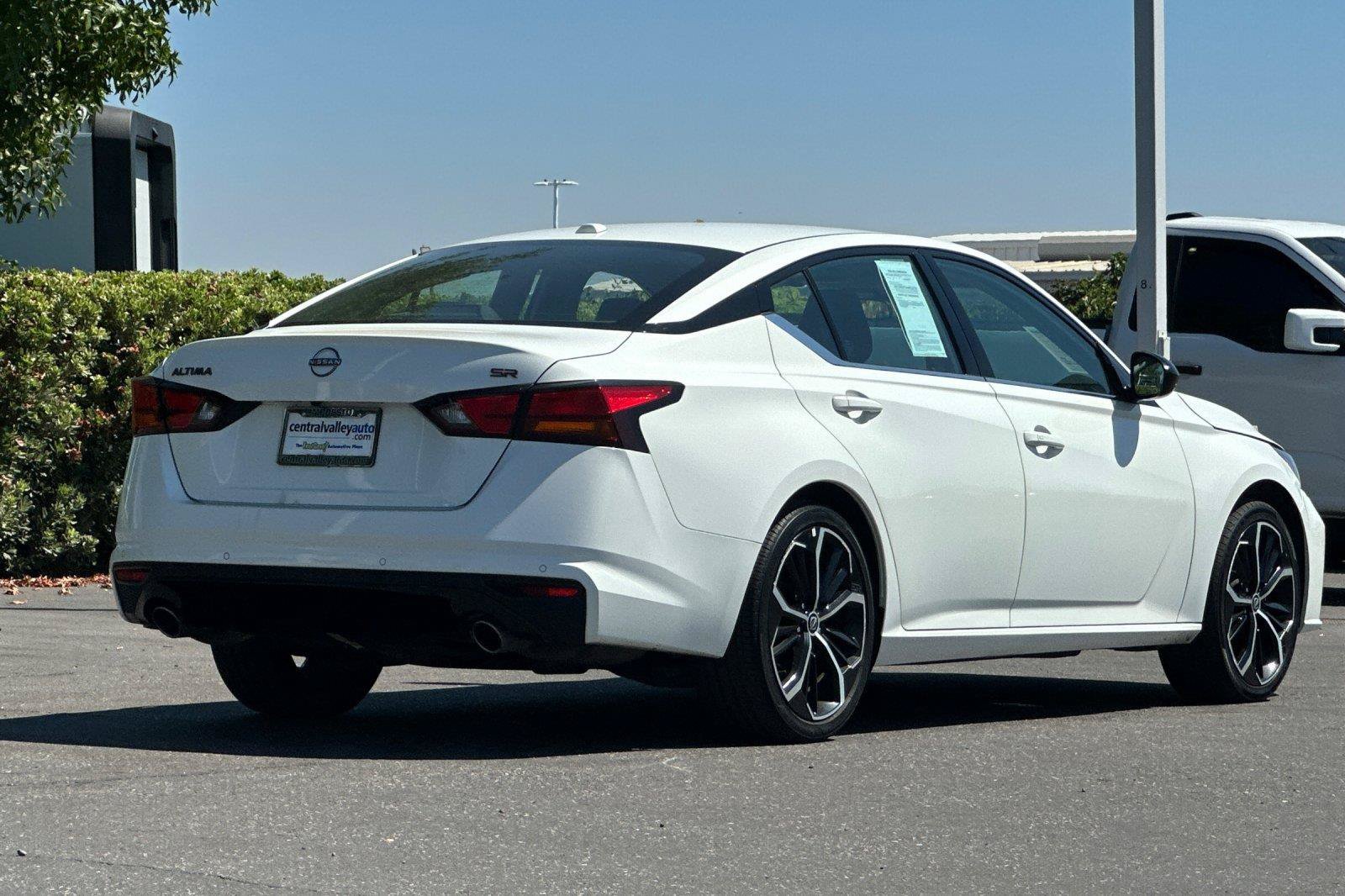 Certified 2024 Nissan Altima 2.5 SR FWD image 4