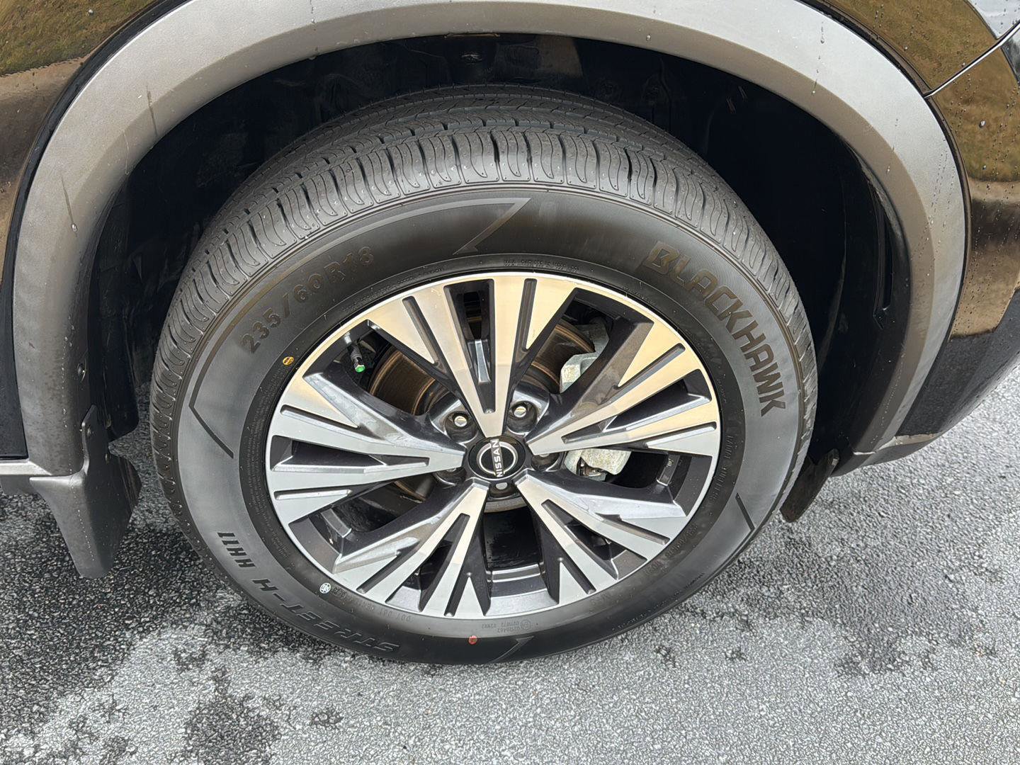 Used 2022 Nissan Rogue SV image 34