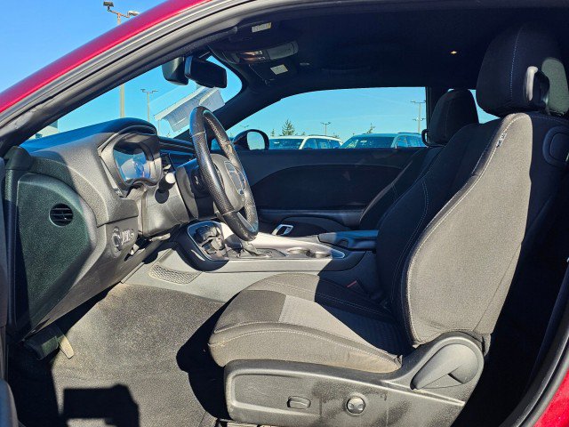 Used 2022 Dodge Challenger SXT RWD image 21
