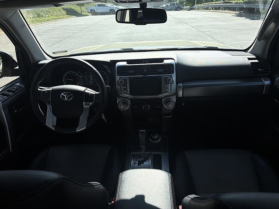 Used 2018 Toyota 4Runner SR5 Premium AWD/4WD image 19