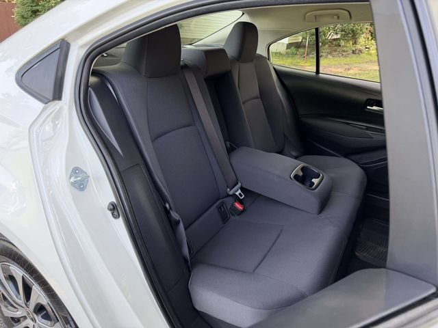 Used 2021 Toyota Corolla LE FWD image 14