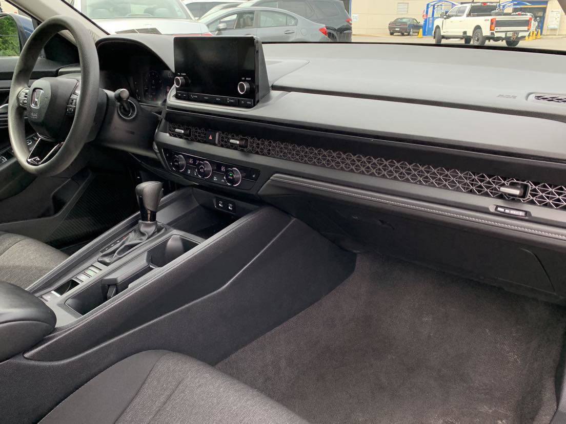 Certified 2024 Honda Accord EX image 39