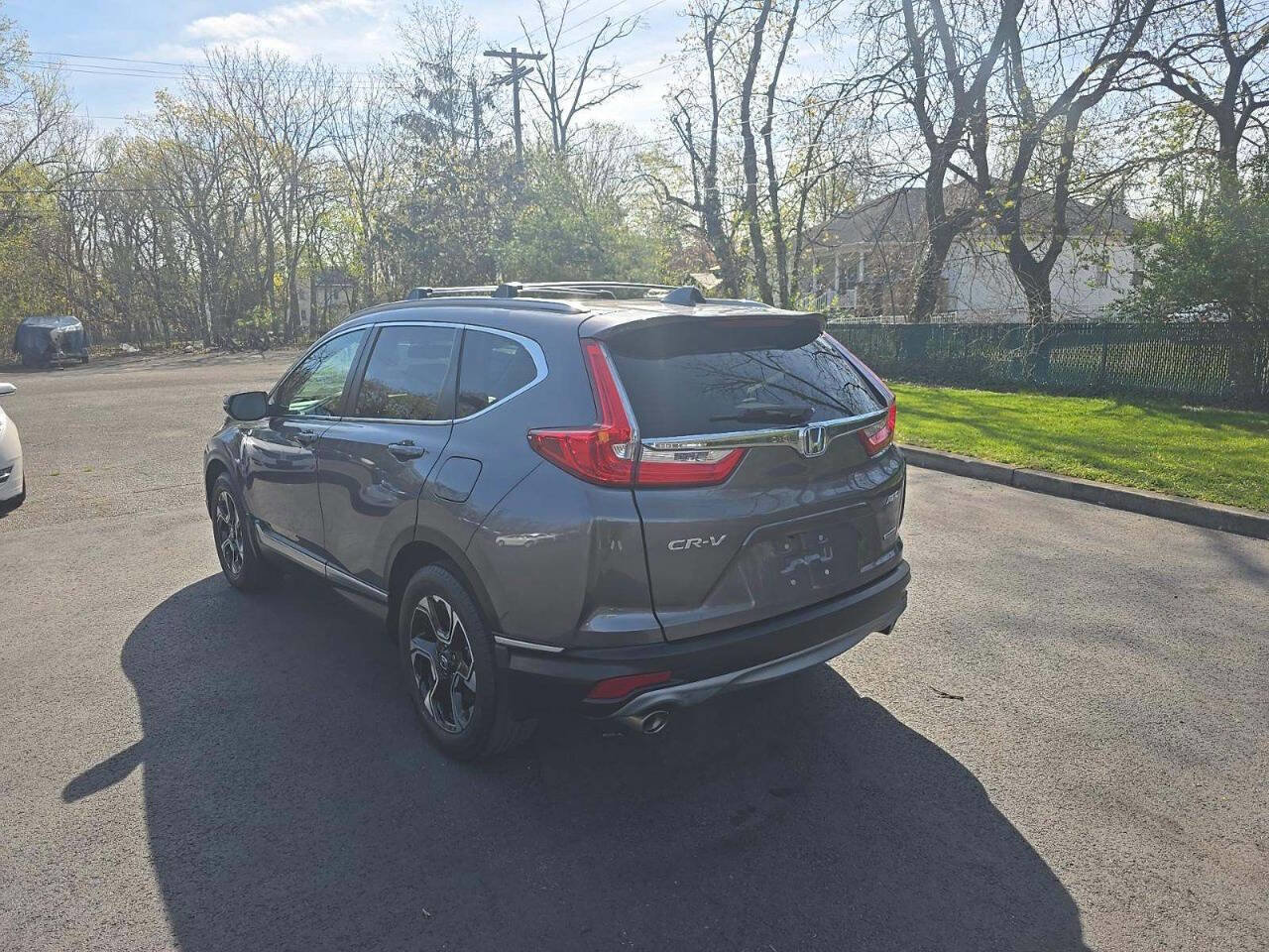 Used 2018 Honda CR-V Touring image 19