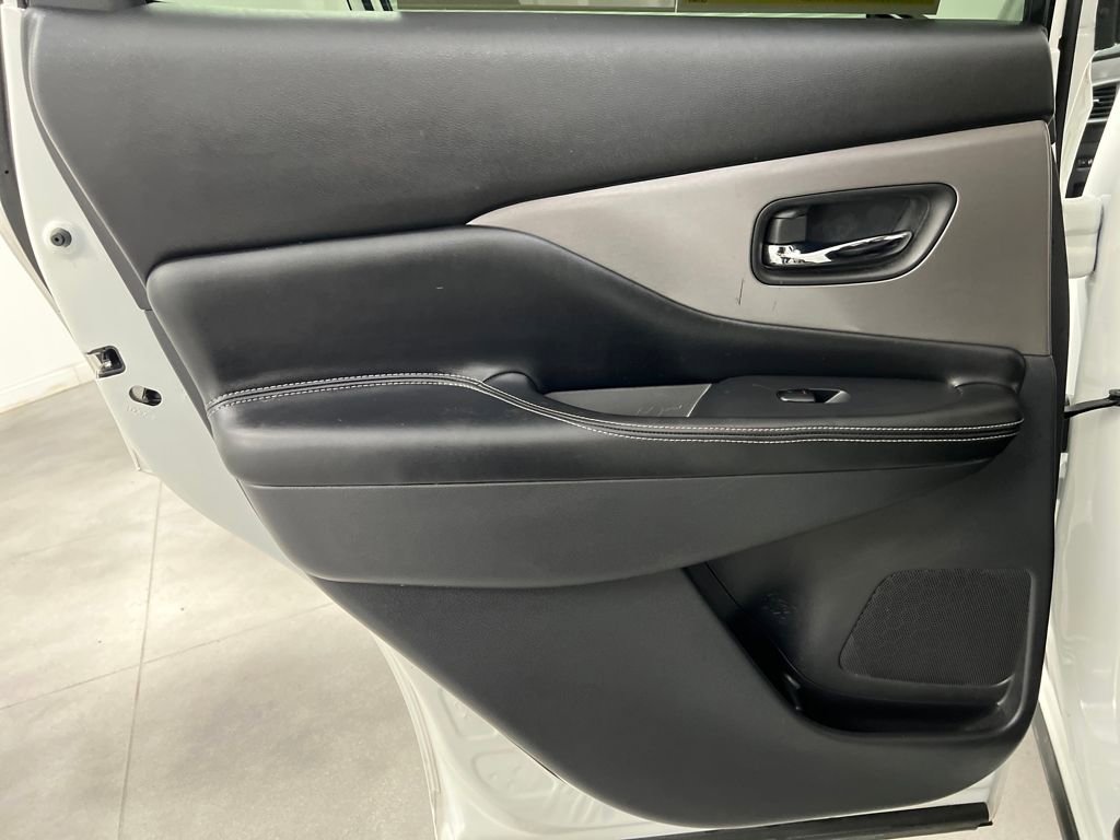 Used 2024 Nissan Murano SV image 15