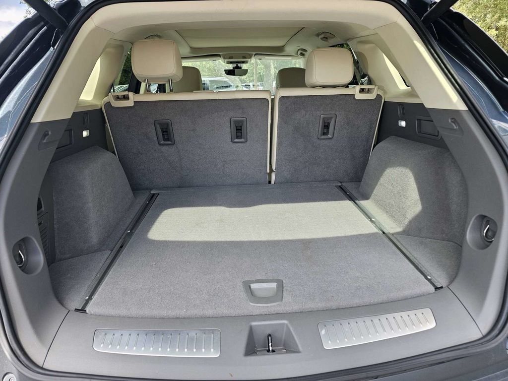 Used 2021 Cadillac XT5 Premium Luxury AWD/4WD image 14