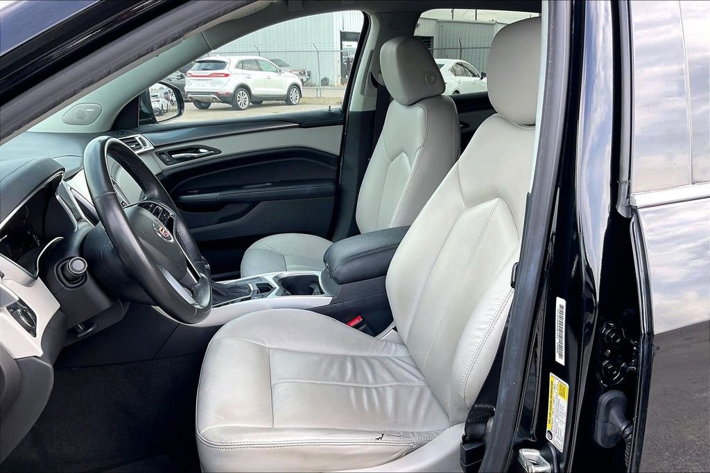 Used 2016 Cadillac SRX FWD image 17