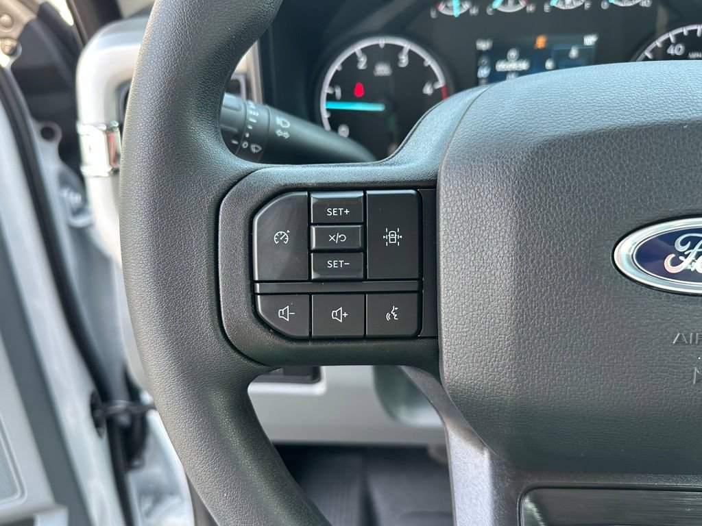 New 2026 Ford F550 4x4 Regular Cab Super Duty image 9