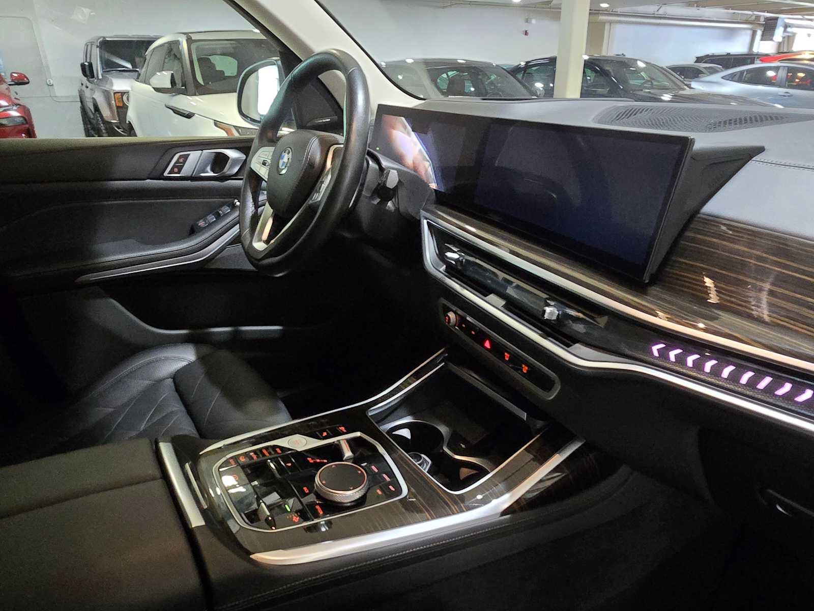 Used 2025 BMW X7 xDrive40i AWD/4WD image 11