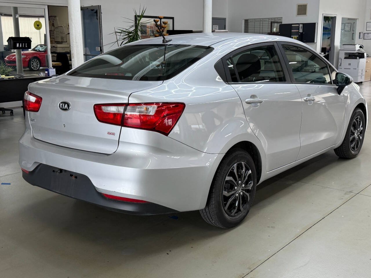 Used 2017 Kia Rio LX FWD image 2