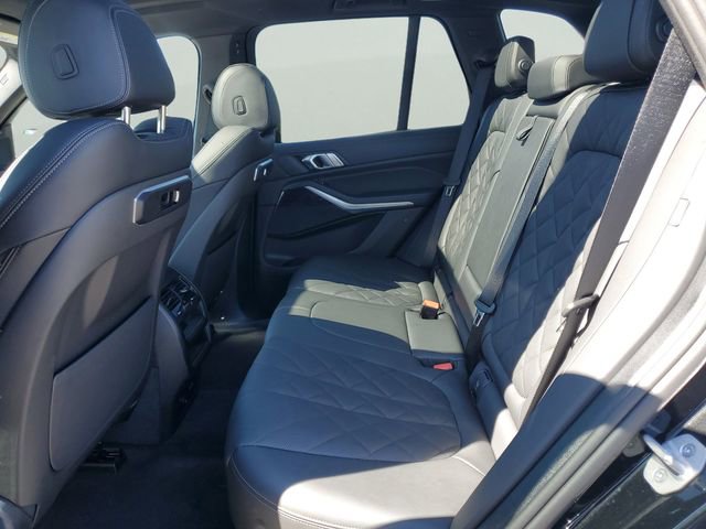 Used 2026 BMW X5 sDrive40i w/ M Sport Package image 10