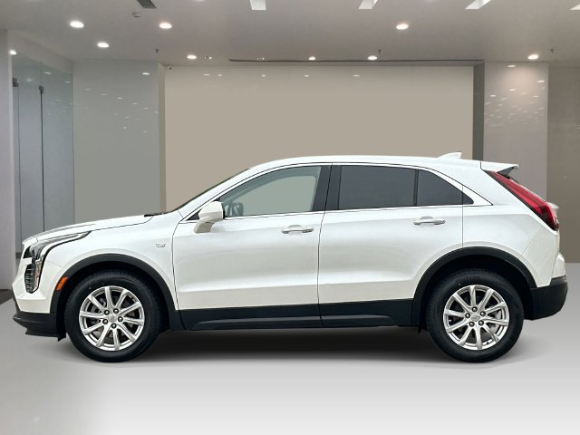 Used 2023 Cadillac XT4 Luxury FWD image 3