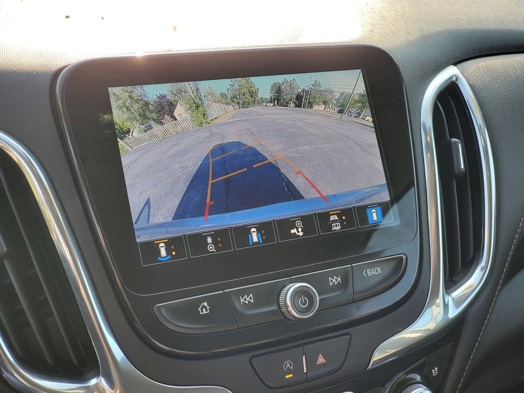 Used 2023 Chevrolet Equinox Premier image 22