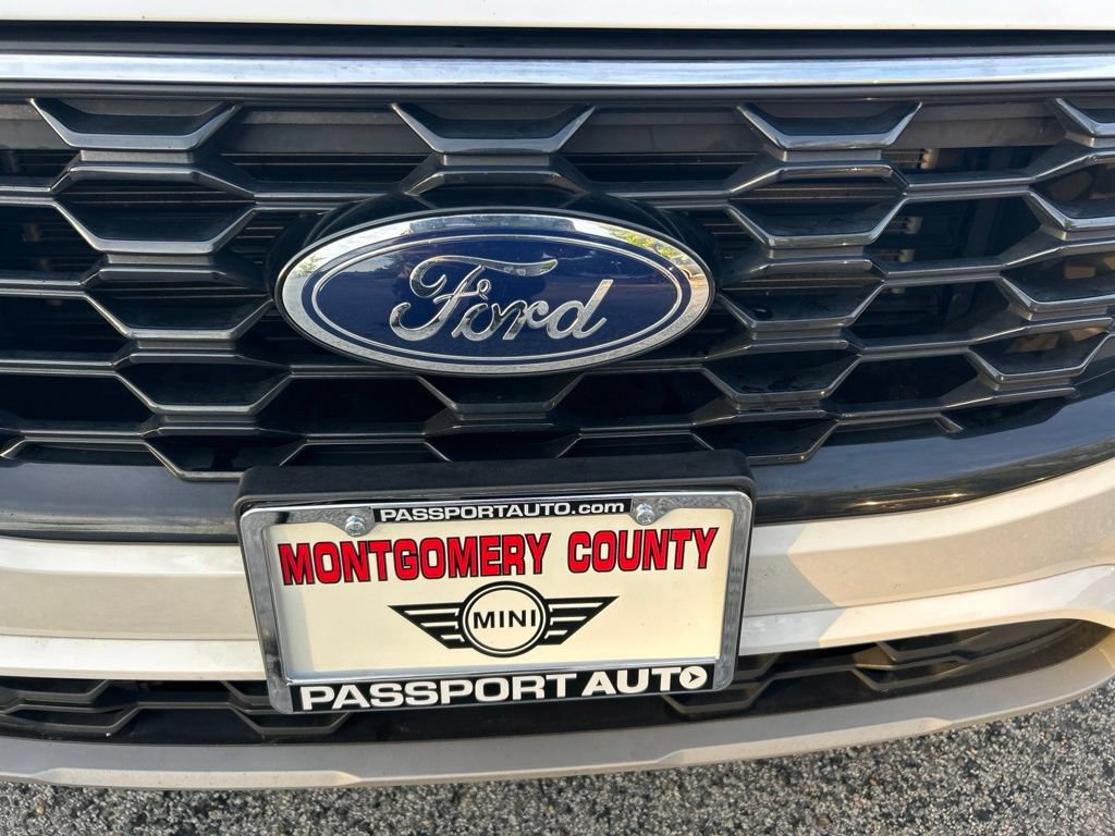 Used 2024 Ford Escape ST-Line w/ Equipment Group 301A FWD image 21