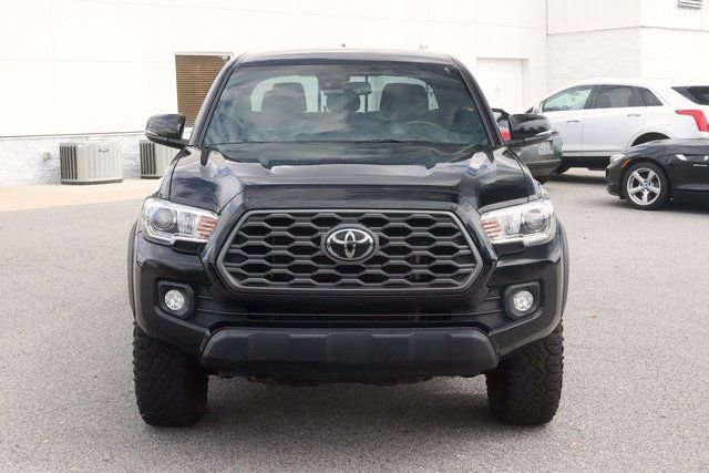 Used 2023 Toyota Tacoma TRD Off-Road w/ Technology Package AWD/4WD image 2