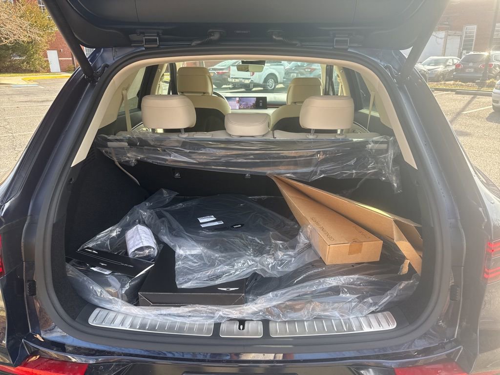 New 2026 Genesis GV70 2.5T AWD/4WD image 28