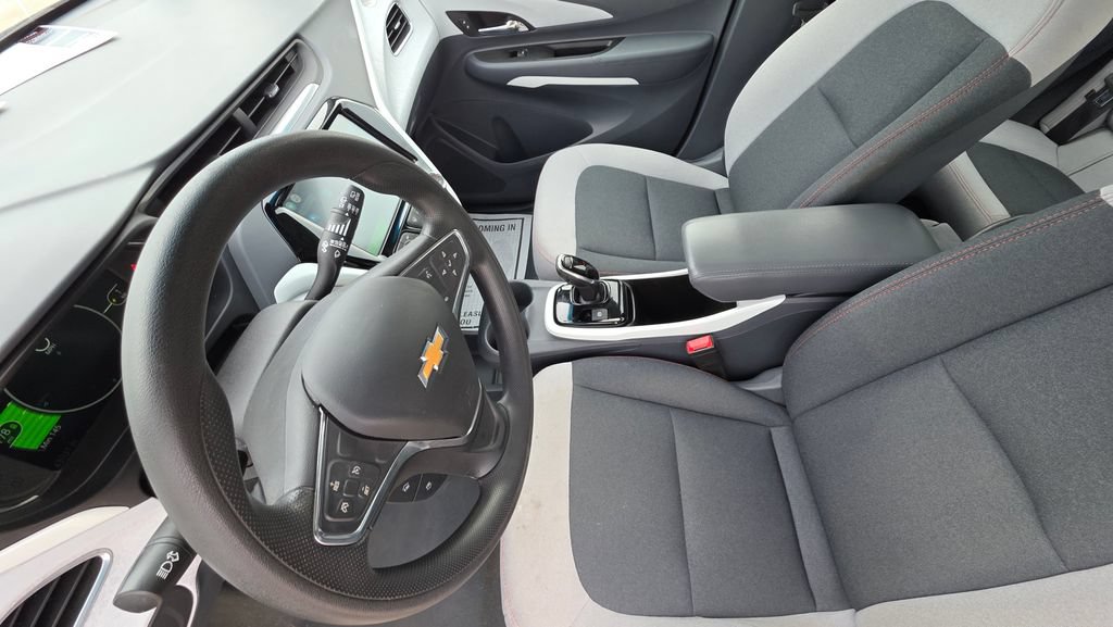 Used 2020 Chevrolet Bolt LT FWD image 12