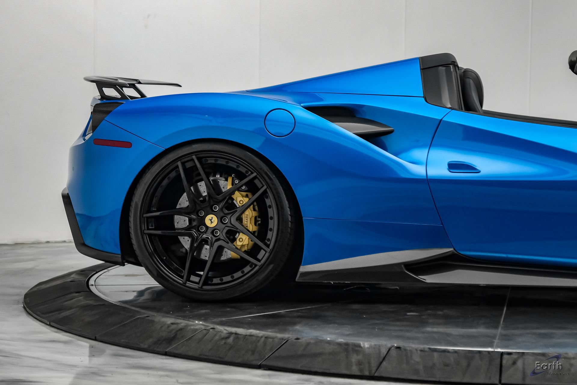 Used 2017 Ferrari 488 Spider RWD image 29