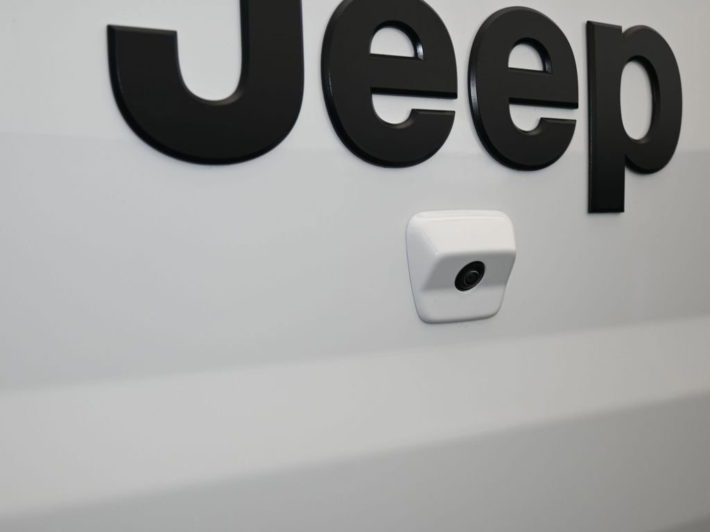 New 2026 Jeep Gladiator Sport AWD/4WD image 30