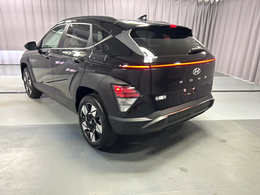 Used 2025 Hyundai Kona SEL AWD/4WD image 5