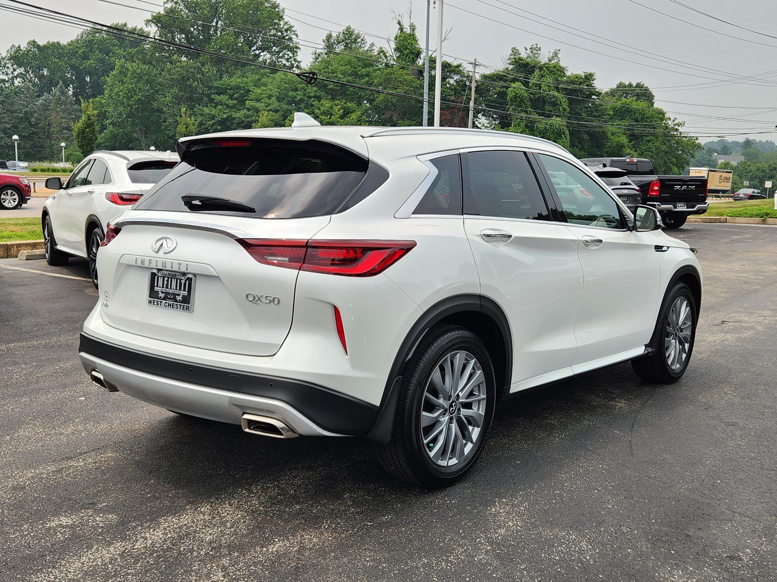 Used 2025 INFINITI QX50 Luxe AWD/4WD image 4