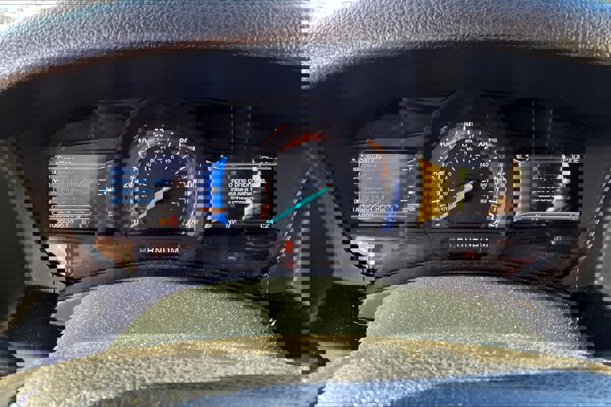 Used 2017 Ford Expedition XLT w/ Equipment Group 202A image 20