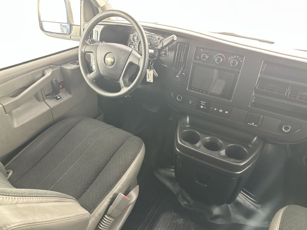 Used 2022 Chevrolet Express 2500 w/ Driver Convenience Package RWD image 9