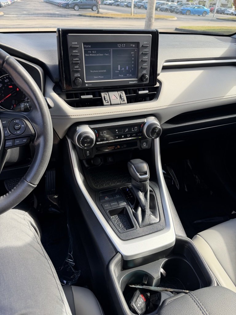 Used 2021 Toyota RAV4 XLE Premium image 13