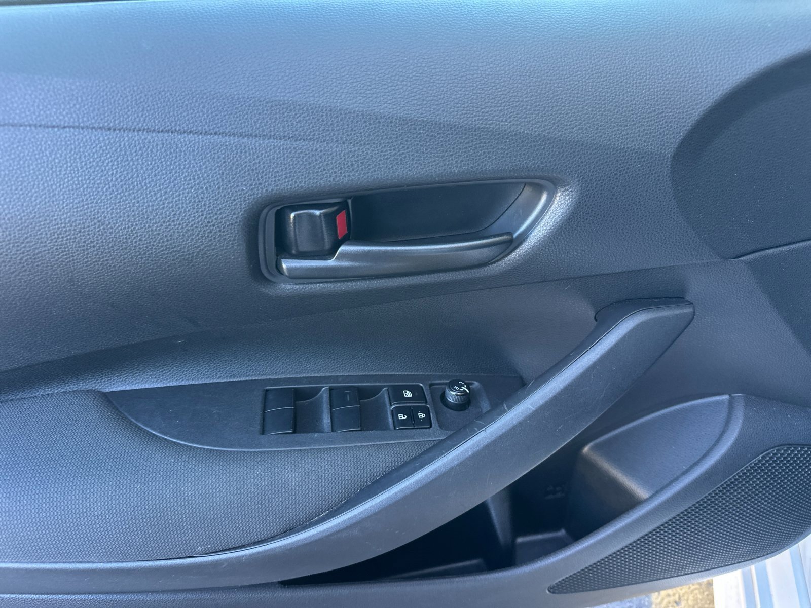 Used 2024 Toyota Corolla LE image 10