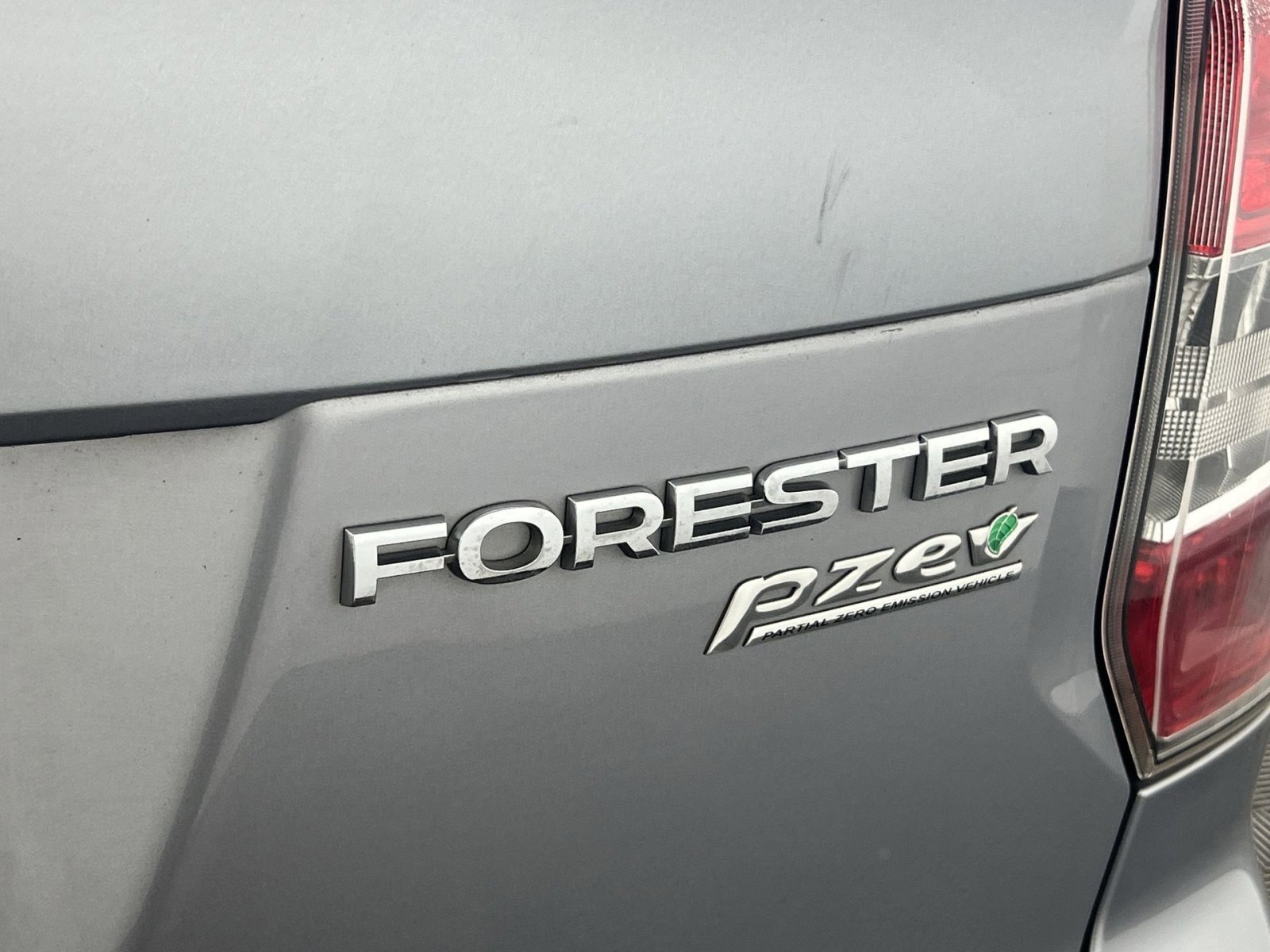 Used 2016 Subaru Forester 2.5i w/ Alloy Wheel Package image 27