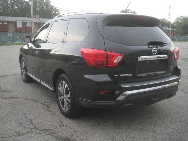 Used 2017 Nissan Pathfinder SV w/ SV Cold Weather Package AWD/4WD image 7