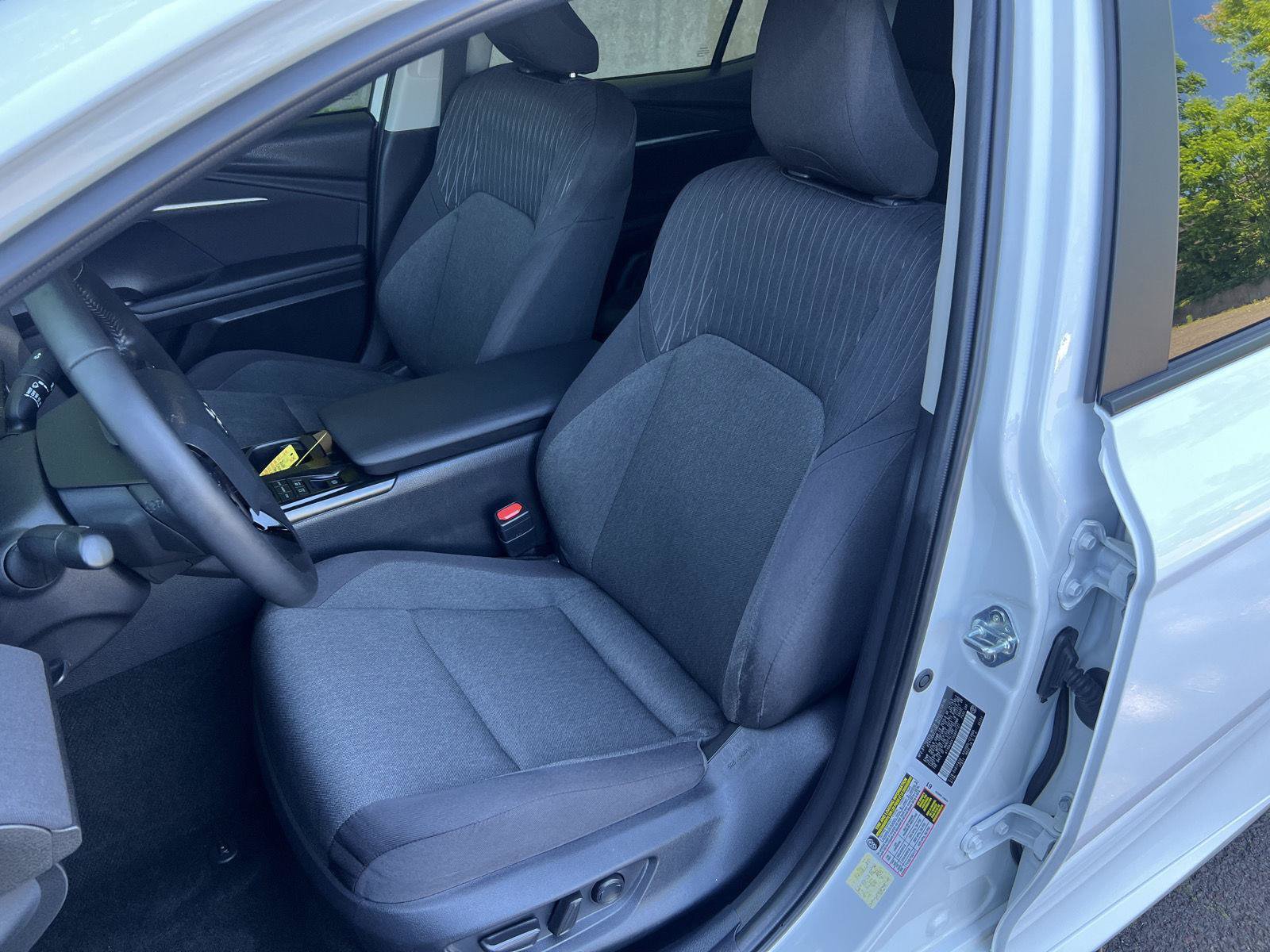 Used 2025 Toyota Camry LE w/ Convenience Package FWD image 10