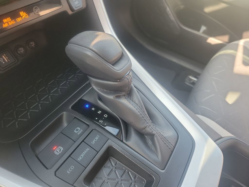 Certified 2023 Toyota RAV4 XLE w/ Convenience Package image 27